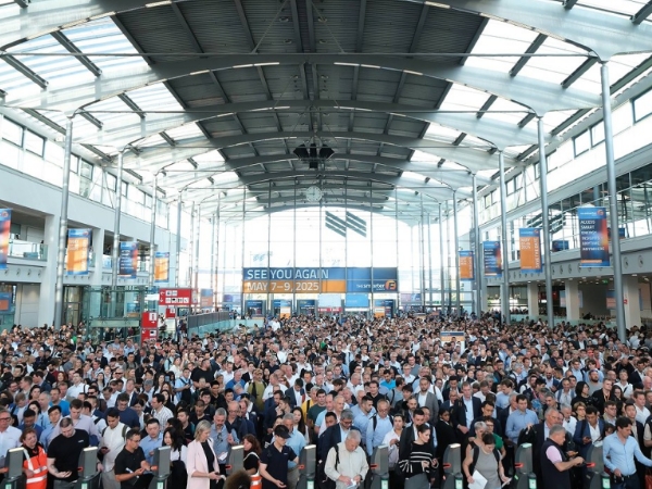 奥特维亮相德国Intersolar EU 2025，探索智造新视界